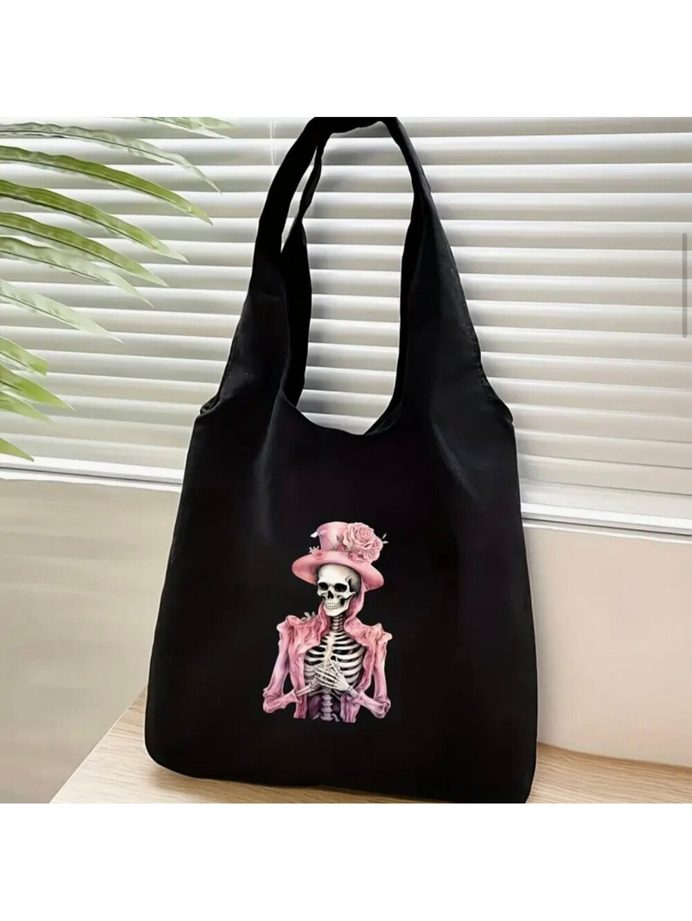New - Chic - Large Capacity Black Tote with Skull and Floral Designs